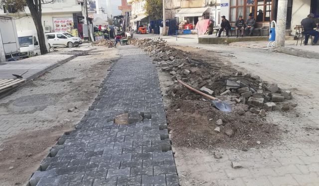 Hanönü'de bozulan yollar onarılıyor