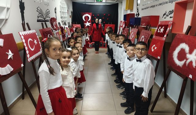 Minik Ellerden Anlamlı Dokunuş: Kastamonu'da 'Okuluma Alıştım, Bayrağımla Tanıştım' sergisi açıldı