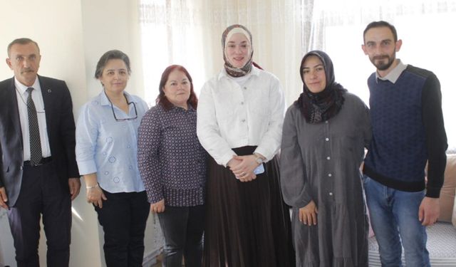 Gazeteci Meslektaşımız Baba Oldu: Aramıza Hoş Geldin Elif Nur bebek!