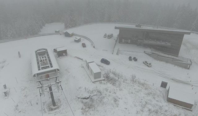 Ilgaz Dağı'ndan yeni kar görüntüleri geldi: 20 santimetreye ulaştı
