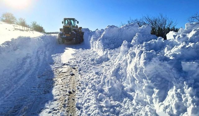 Kastamonu’da Kış Alarmı: Vali Dallı Başkanlığında Kapsamlı Toplantı