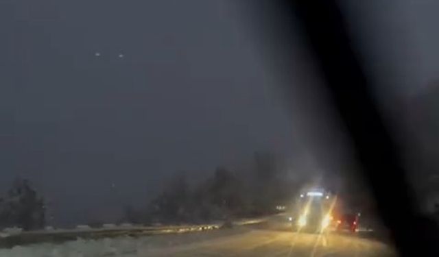 Kastamonu'nun ilçe yoluna dikkat: Bazı araçlar yolda kaldı