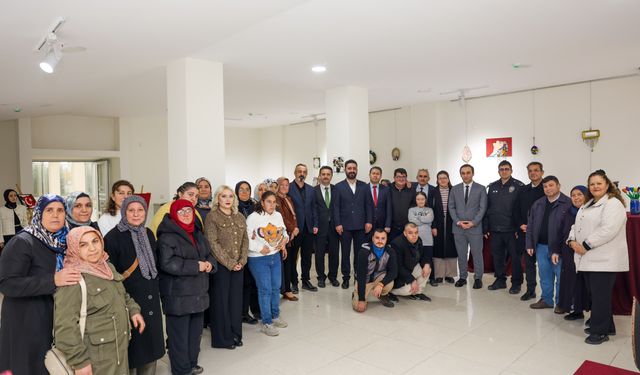 Özel birey aileleri Taşköprü’de atıkları sanata dönüştürdü