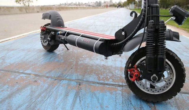 Elektrikli scooterlara plaka mı takılacak?