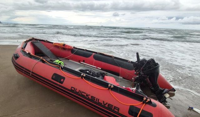 Şişme Bot Faciası: İki Kişi Son Anda Kurtarıldı