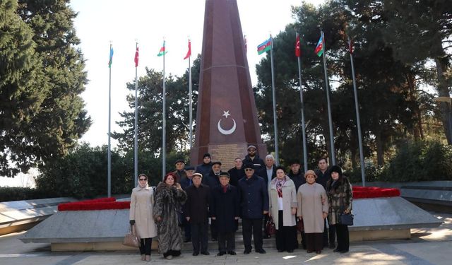 Bakü, Türk kahramanları unutmuyor..