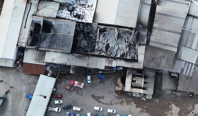 Fabrikada feci yangın: Hasarın boyutu gün ağarınca ortaya çıktı