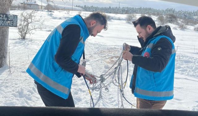 Kar bastırdı, evde sağlık durmadı: İhsangazi’de ekipler kapı kapı dolaşıyor