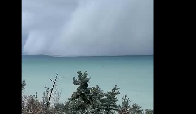 Kastamonu sahilinde ürperten manzara: Deniz üstü bir anda değişti