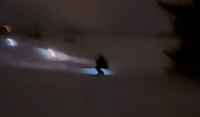 Kastamonu'da ambulans köye giremedi: Aile 40 derece ateşli bebeği karlı arazide 2 kilometre taşıdı!