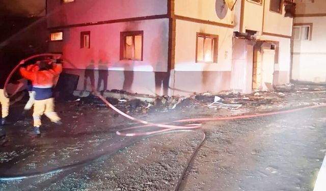 Kastamonu'da geceyi alevler aydınlattı!