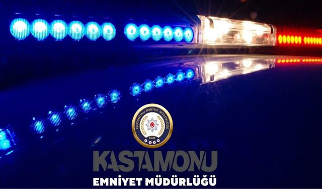 Kastamonu’da kaçakçılık operasyonu! Araçtan telefon deposu çıktı