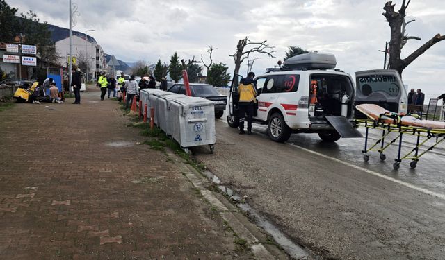 Kastamonu'da feci kaza! Motosiklet ile otomobil çarpıştı: 2 kişi yaralandı!