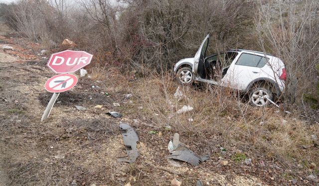 Kastamonu'da feci kaza! Virajı alamadı, ağaçlara çarptı: 3 kişi yaralandı!