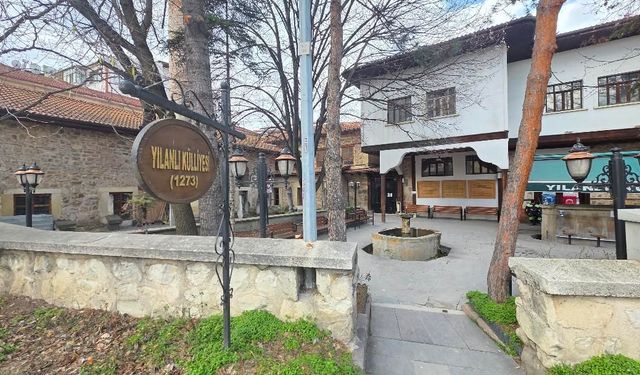 Kastamonulu mimardan tarihi paylaşım: Yılanlı Külliyesi'ne dikkat çekti!