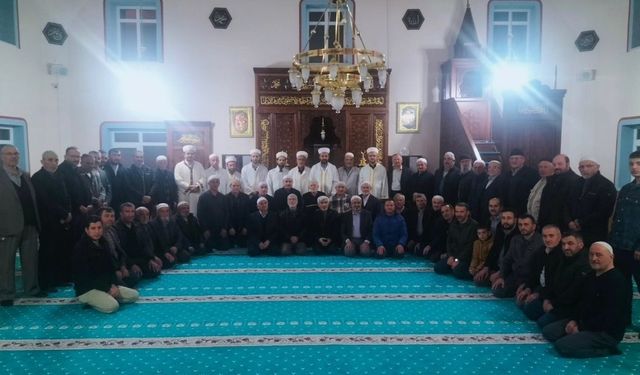 Kastamonu’nun ilçesinde hatimle teravih geleneği bu yıl da yoğun ilgi gördü