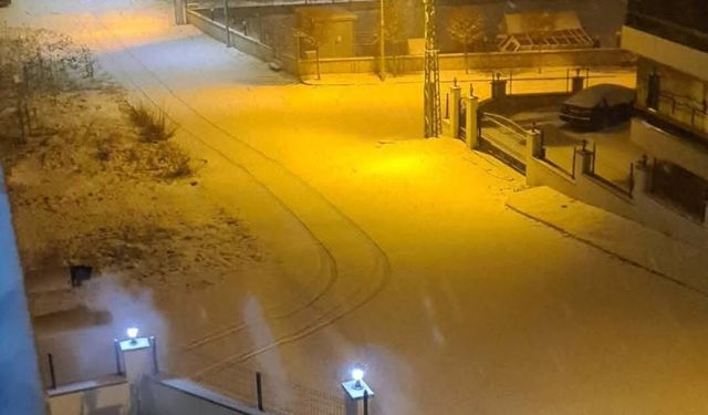 Kastamonu'nun ilçesinde kar yağışı etkili oldu