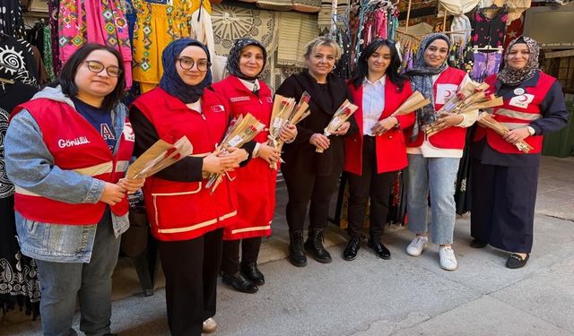 Kastamonu’da Kızılay'dan kadınlara sürpriz ziyaret