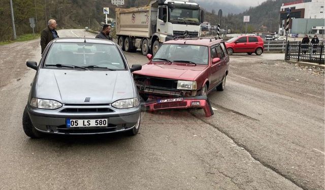Köprü çıkışında saniyelik hata kazaya neden oldu