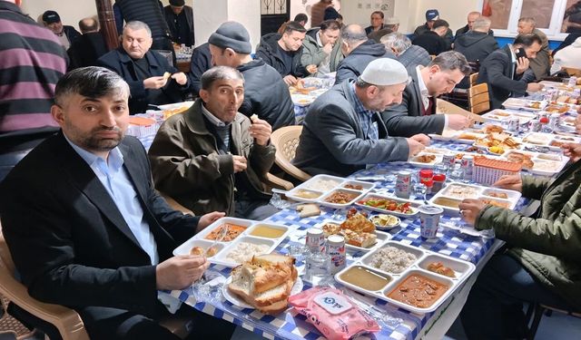 Küre’de iftar buluşması: Köy halkı aynı sofrada bir araya geldi