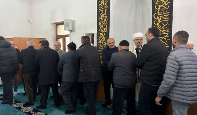 Taşköprü’de Bayram Namazı: Başkan Arslan Vatandaşlarla Buluştu