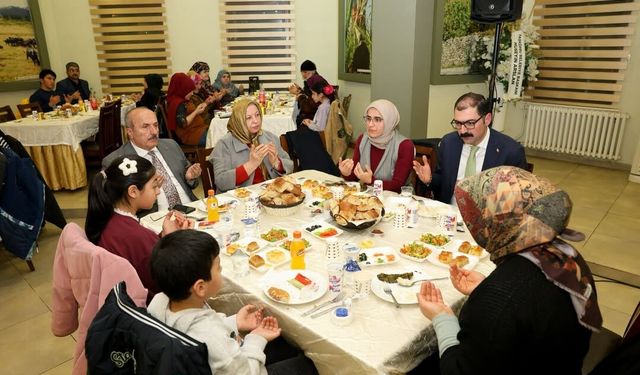 Taşköprü'de çocuklar ve aileleriyle iftarda buluştular