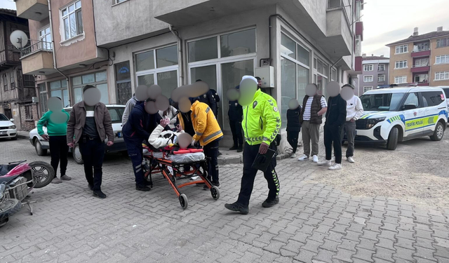 Taşköprü’de motosiklet ile polis aracı çarpıştı: 1 yaralı