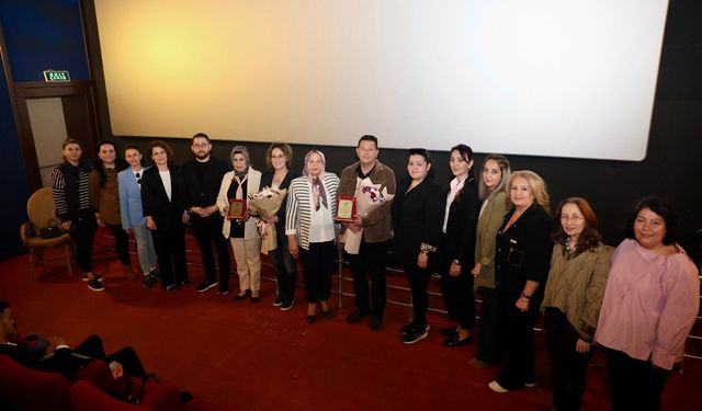 '7 Kemerli Bir Zaman Geçidi: Taşköprü' filmi kadınlara özel gösterimle sunuldu