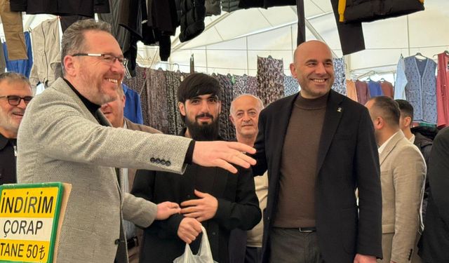 AKP’den Kastamonu Kuzeykent Tuhafiye Pazarı’na Ziyaret