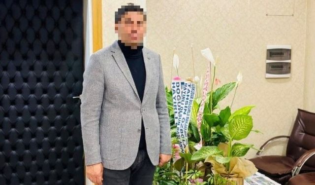 Feci olay! Belediye başkanının sekreterine satırlı saldırı: 1 yaralı var!