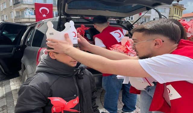 Genç Kızılay’dan İnebolu’da 23 Nisan’a özel anlamlı kutlama