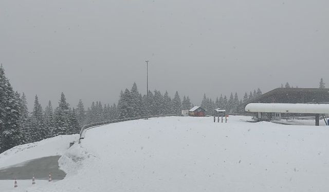 Kasstamonu'da turizm alanı beyaz örtüyle kaplandı!