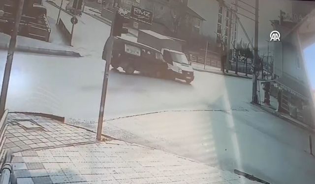 Kastamonu'da iki ayrı kaza kamerada: 4 kişi yaralandı!