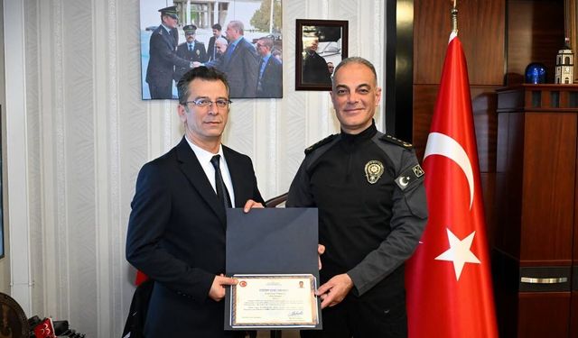 Kastamonu'da yılların polisi emekliliğe uğurlandı