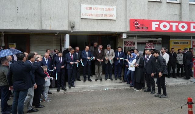 Kastamonu’da Kültür ve Edebiyat Derneği yeni hizmet binasını açtı