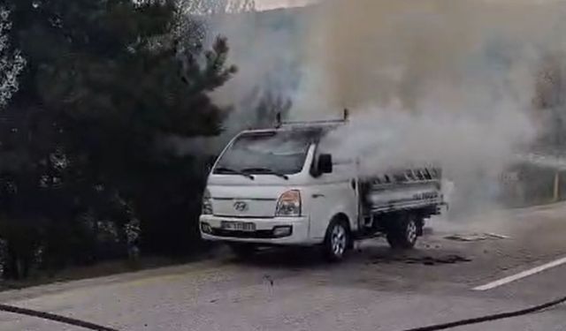 Kastamonu’da korku dolu anlar: Seyir halindeki araç alev aldı