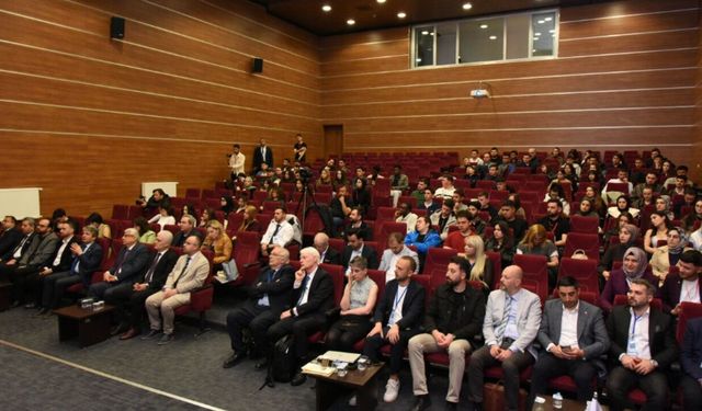 Kastamonu’da lojistik dünyasını buluşturan kongre başladı