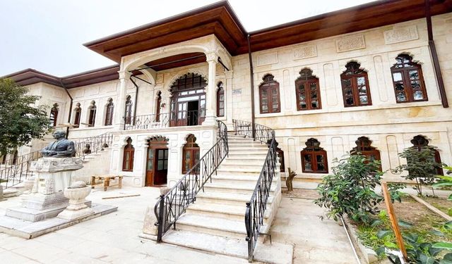 3 Tarihi yapı için şaşırtan karar! Kütüphaneye dönüşüyor
