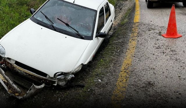 Son dakika! Kastamonu-Tosya yolunda kaza: 3 kişi yaralandı