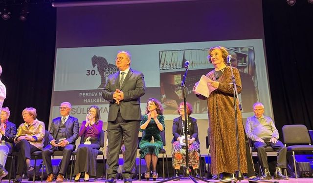 Troya Kültür Sanat Ödülleri’nde 30. yıl heyecanı yaşandı