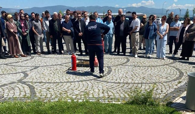 AFAD’dan Kastamonu Üniversitesi personeline yangın eğitimi