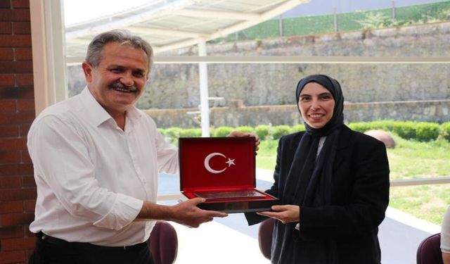 Kastamonu’ya yeni kaymakam: Veda yemeğiyle uğurlandı