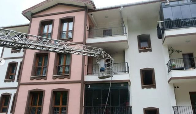 Bozkurt’ta daire yangını paniğe neden oldu! Bir kişi hastaneye kaldırıldı