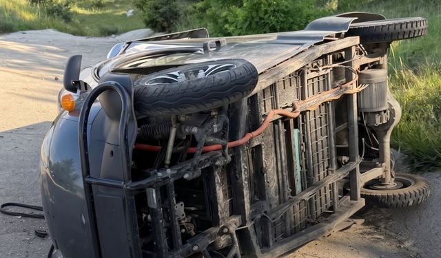 Taşköprü’de korkutan kaza! Elektrikli motosiklet devrildi