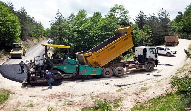 Kastamonu’da İl Özel İdare çalışıyor: Köy yolları asfaltlanıyor