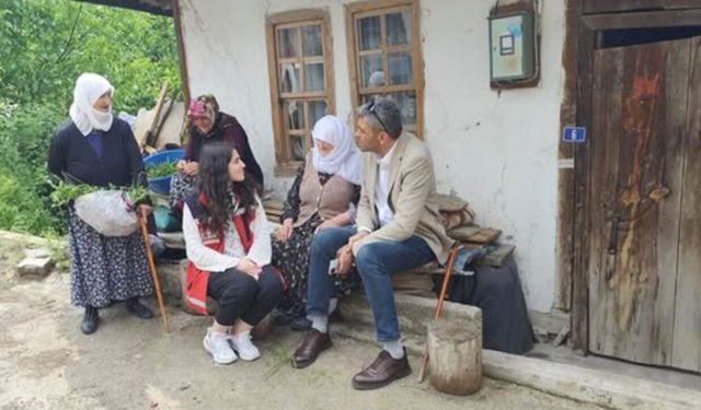 Kastamonu’da büyükler unutulmuyor: Hane ziyaretleri sürüyor