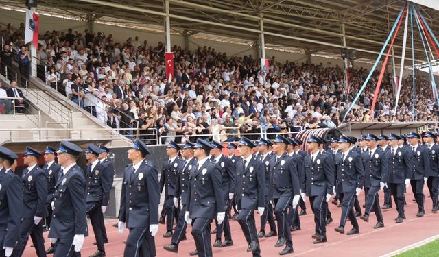 Kastamonu’da gurur günü: 479 Polis adayı yemin ederek mezun oldu
