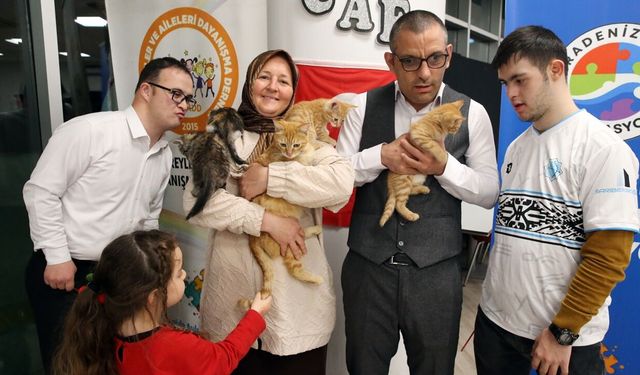 Kastamonu’da 'Mutlu Kafe'de sevgi büyüyor