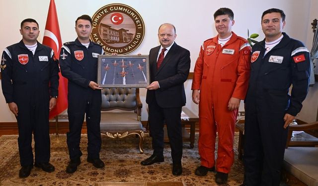 Kastamonu’da Türk Yıldızları heyecanı: Gösteri öncesi makam ziyareti