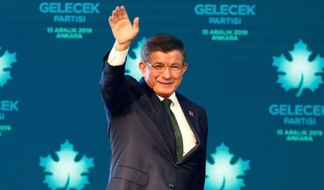 Ahmet Davutoğlu duyurdu: Gelecek Partisi siyasi faaliyetlerini sonlandırdı